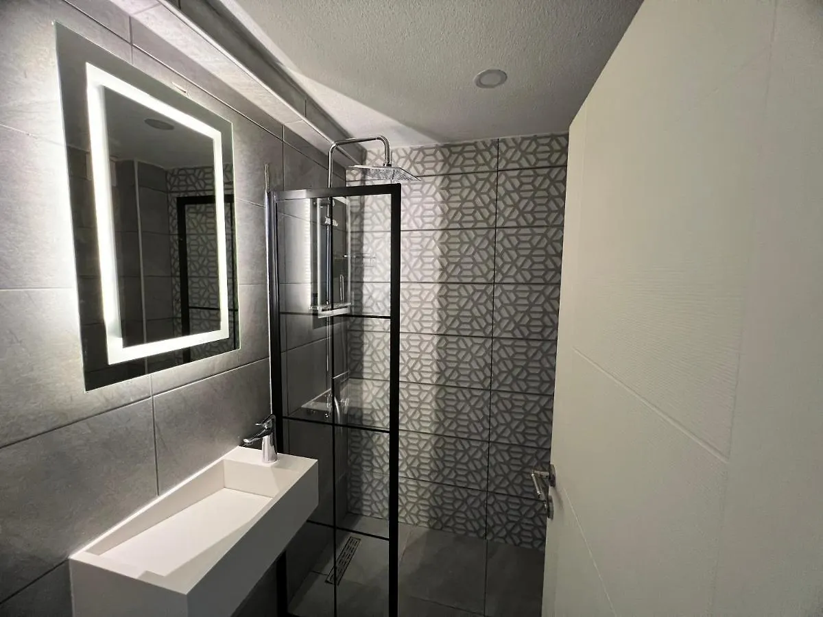 Karaca Suite Istanbul Hotel